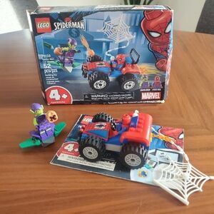 Retired LEGO 76133 Spider-Man Car Chase set
